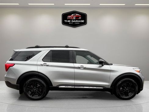 Used 2020 Ford Explorer XLT w/ Comfort Package AWD/4WD image 6