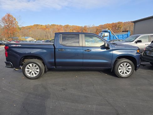 Used 2020 Chevrolet Silverado 1500 Custom w/ Custom Value Package AWD/4WD image 5