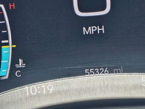 Used 2024 Chrysler Pacifica Touring-L FWD image 17