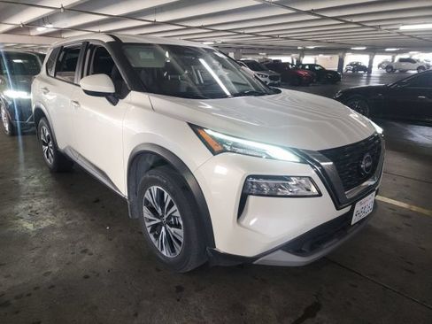 Used 2023 Nissan Rogue SV FWD image 1