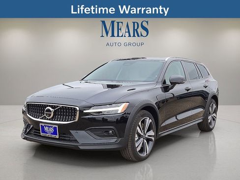 New 2026 Volvo V60 B5 Cross Country Plus w/ Protection Package Premier image 1