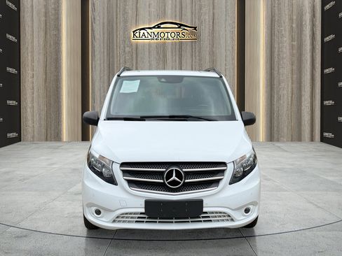 Used 2018 Mercedes-Benz Metris Passenger image 6
