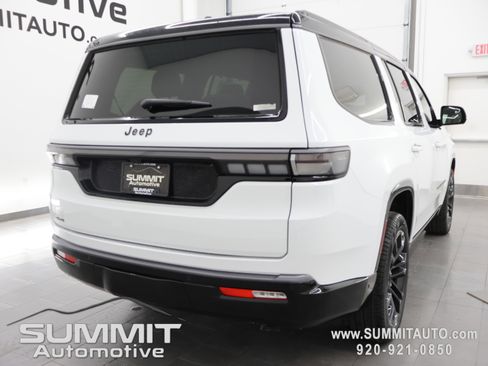 New 2026 Jeep Grand Wagoneer Summit AWD/4WD image 4