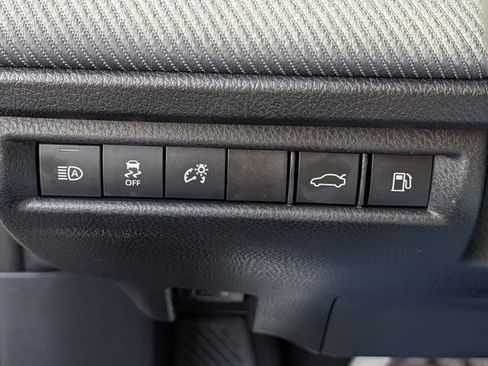 Used 2025 Toyota Camry SE image 23