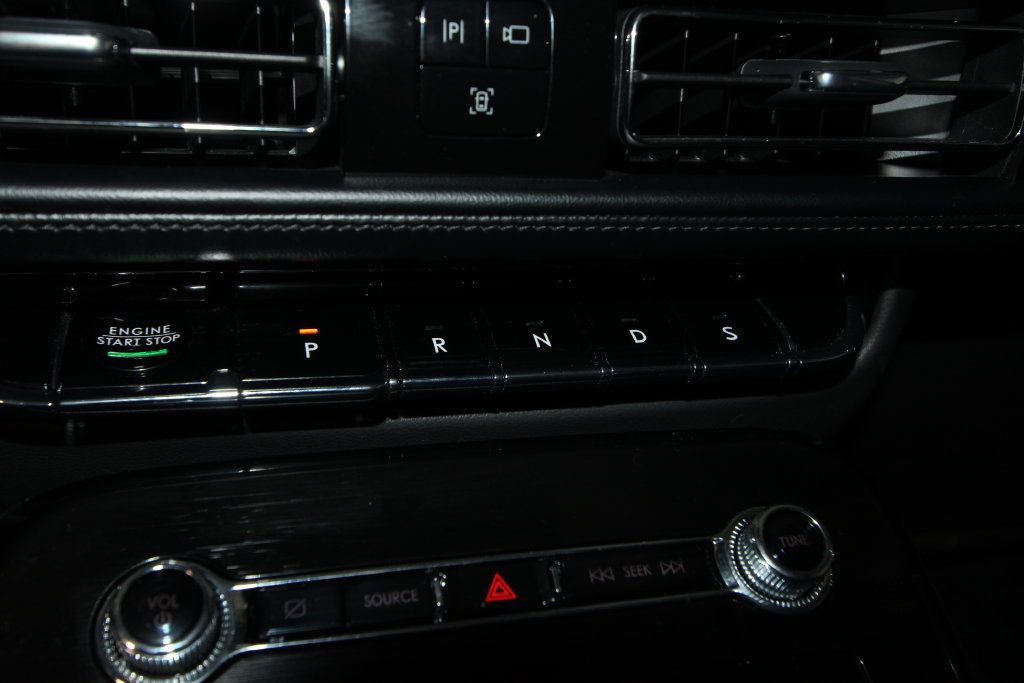 Used 2023 Lincoln Nautilus AWD w/ Premium Package image 17
