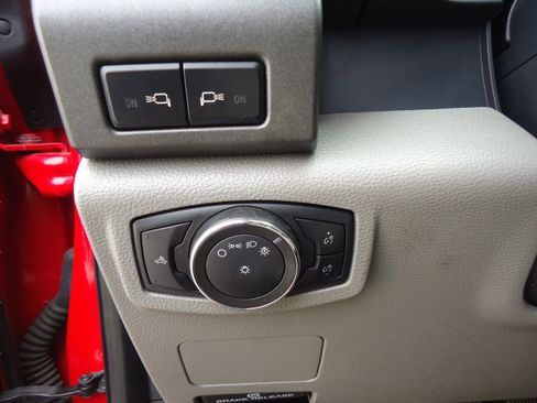 Used 2022 Ford F350 XL w/ Power Equipment Group image 18