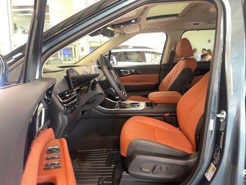 Used 2026 Kia Carnival SX Prestige image 7