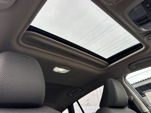 Used 2024 Subaru Crosstrek 2.0i Premium AWD/4WD image 21