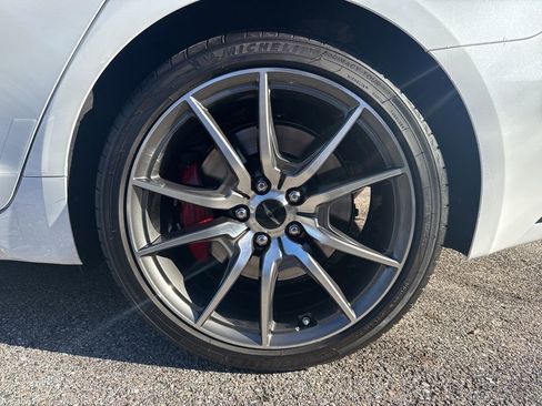 New 2025 Genesis G70 2.5T image 11