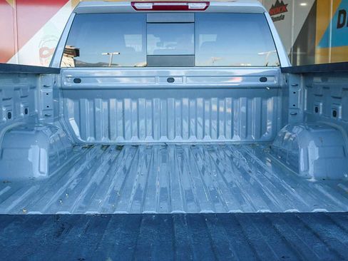Used 2024 Chevrolet Silverado 1500 LT w/ Leather Package AWD/4WD image 25