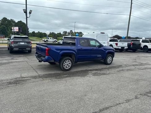 Used 2025 Toyota Tacoma SR5 RWD image 28