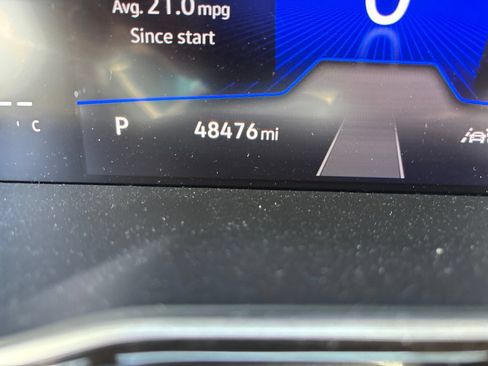 Used 2024 Volkswagen Jetta SE FWD image 1