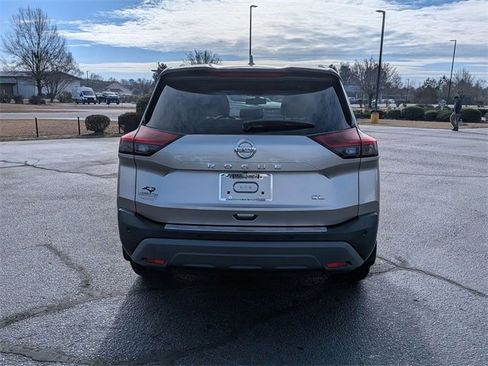 Used 2021 Nissan Rogue SL image 4