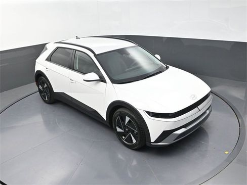 New 2025 Hyundai Ioniq 5 SEL image 21