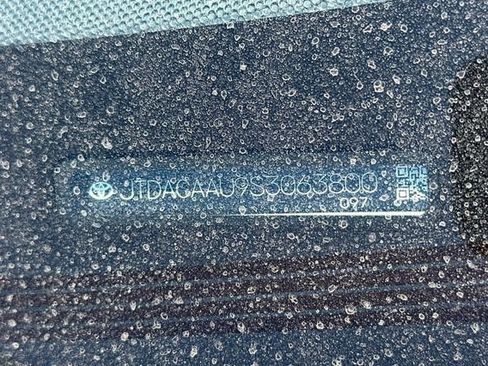 Certified 2025 Toyota Prius Limited w/ Limited Premium Package FWD image 3