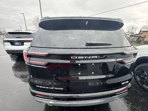 New 2026 GMC Acadia Denali w/ Super Cruise Package image 18