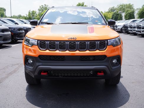 Used 2026 Jeep Compass Trailhawk AWD/4WD image 10