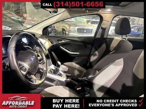 Used 2012 Ford Focus SE image 9