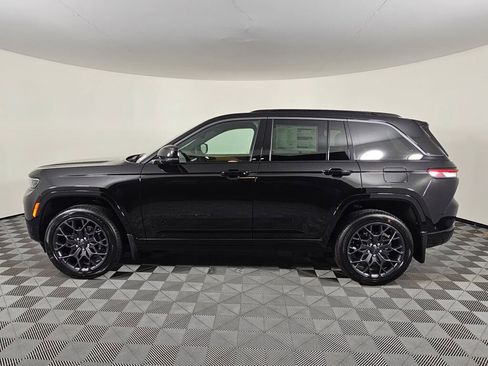 New 2026 Jeep Grand Cherokee Summit w/ Obsidian Package image 7