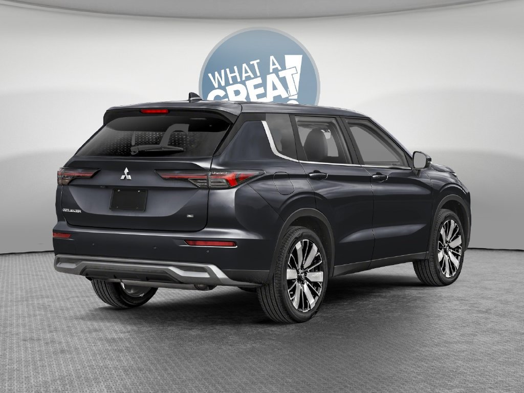 New 2026 Mitsubishi Outlander LE AWD/4WD image 2