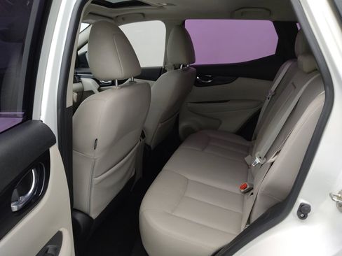 Used 2019 Nissan Rogue Sport SL w/ Premium Package image 18