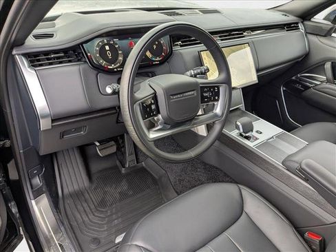 New 2025 Land Rover Range Rover Autobiography image 3