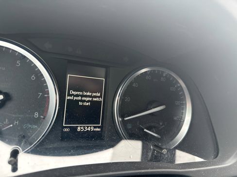 Certified 2017 Toyota Highlander XLE image 9