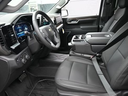 New 2026 Chevrolet Silverado 1500 LT AWD/4WD image 8