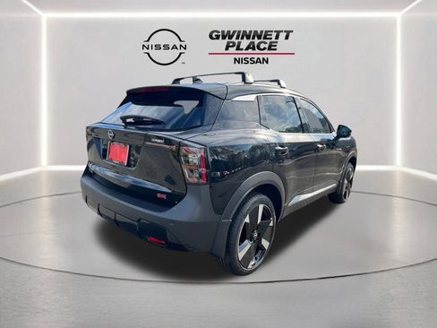 New 2026 Nissan Kicks SR image 5