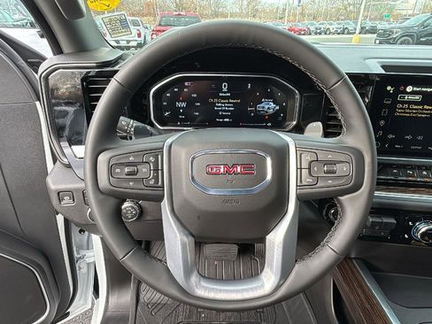 New 2026 GMC Sierra 1500 Elevation image 15