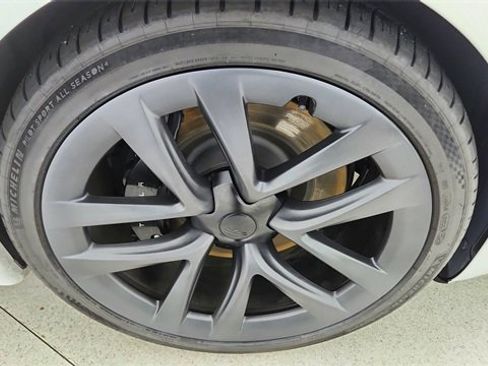 Used 2021 Tesla Model S Plaid image 56