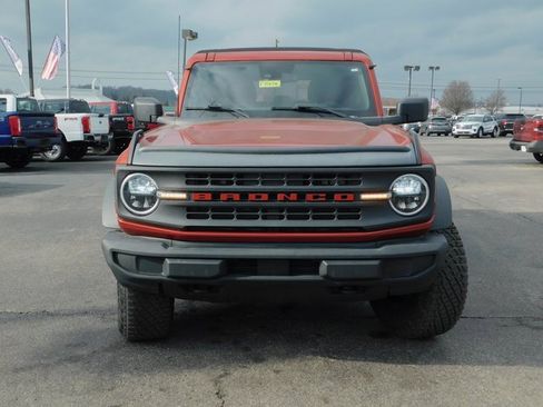 Used 2022 Ford Bronco Base w/ Sasquatch Package image 3