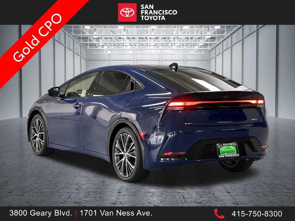 Certified 2027 Toyota Prius XLE FWD image 3