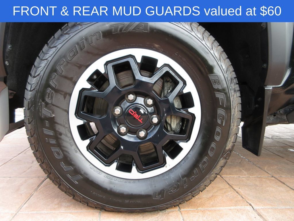 Used 2024 Toyota Tacoma TRD Off-Road AWD/4WD image 9