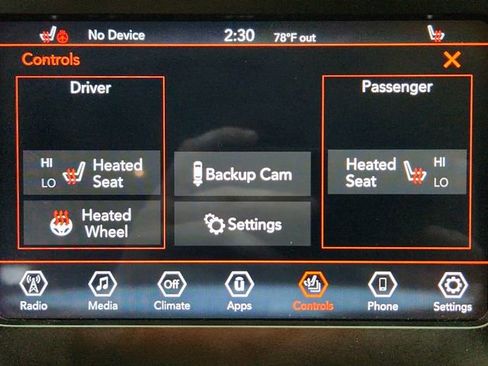 Used 2020 Jeep Cherokee Latitude Plus w/ Cold Weather Group AWD/4WD image 16