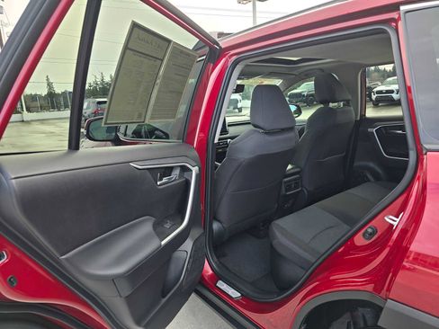 Certified 2025 Toyota RAV4 XLE w/ Convenience Package image 15