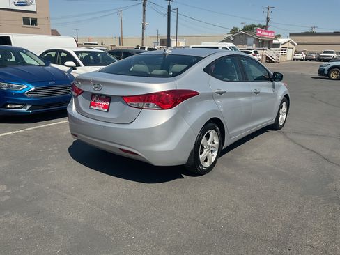 Used 2013 Hyundai Elantra GLS w/ Preferred Pkg FWD image 6