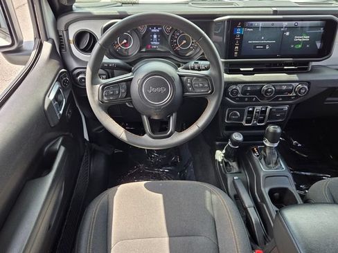 Used 2024 Jeep Wrangler Unlimited Sport AWD/4WD image 13