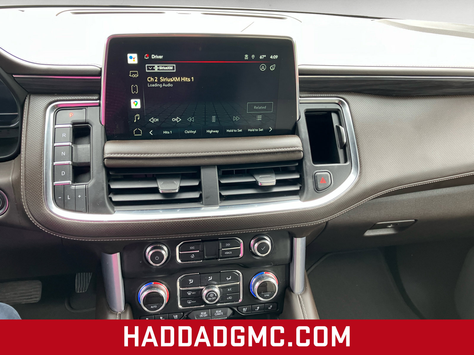 Certified 2022 GMC Yukon SLT w/ SLT Luxury Package AWD/4WD image 17