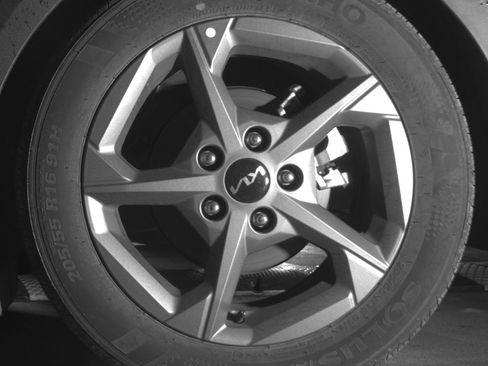 Used 2025 Kia K4 FWD image 14