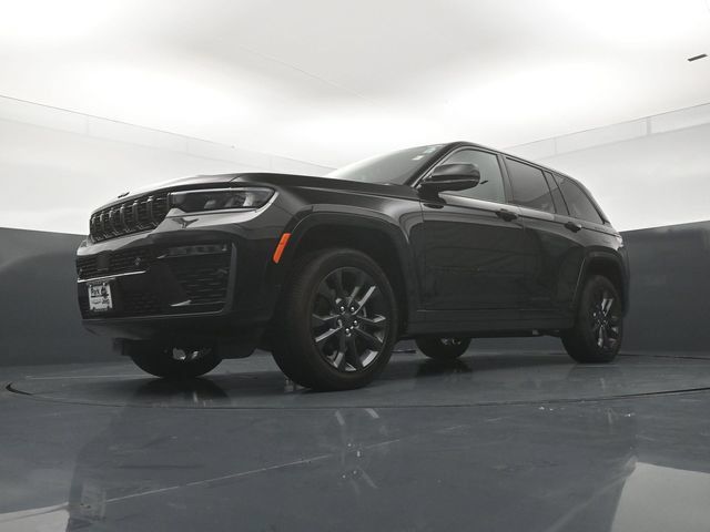 Used 2026 Jeep Grand Cherokee Limited AWD/4WD image 20