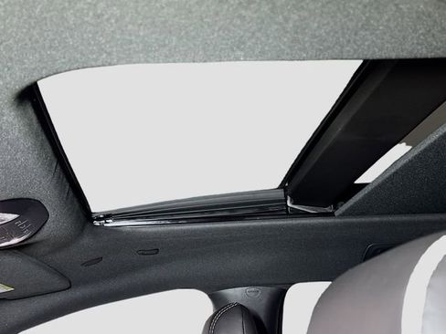 New 2026 Chrysler Pacifica Limited w/ S Appearance Package image 25