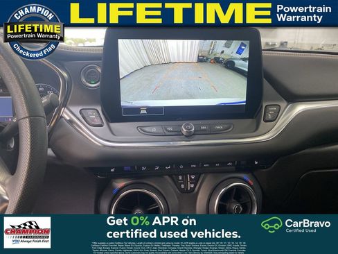Used 2025 Chevrolet Blazer LT FWD image 15