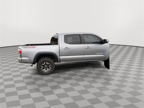 Used 2020 Toyota Tacoma TRD Off-Road image 9