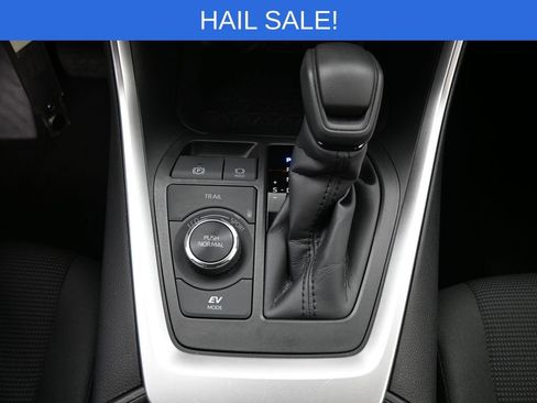 Certified 2025 Toyota RAV4 LE image 24