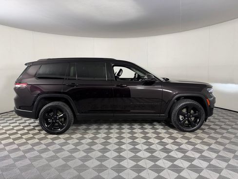 Certified 2023 Jeep Grand Cherokee L Limited w/ Luxury Tech Group II RWD image 6