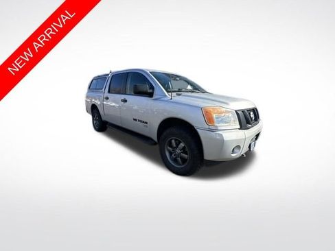 Used 2014 Nissan Titan S image 1