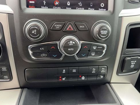 Used 2018 RAM 1500 Big Horn image 24