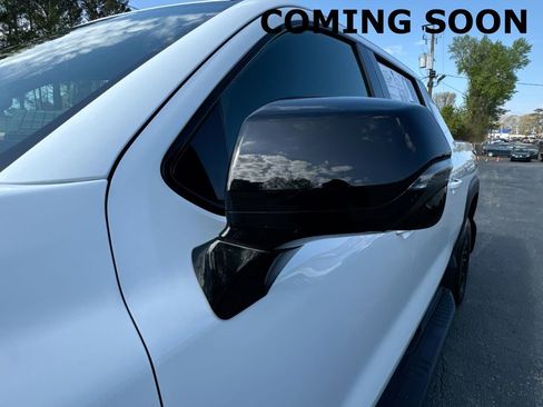 Used 2025 Chevrolet Silverado EV LT image 11