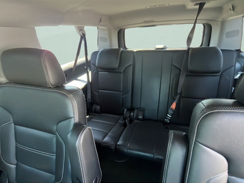 Used 2017 GMC Yukon XL Denali w/ Open Road Package AWD/4WD image 23